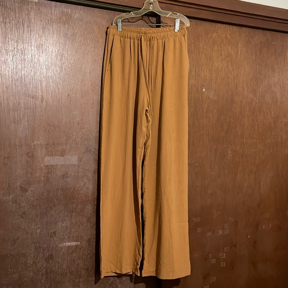 Women’s cotton linen pants with elastic waist & adjustable drawstring waist.